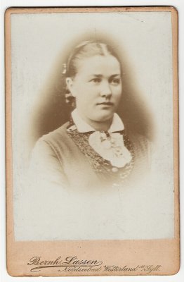 001-2. Anne Christiane Gonnsen.jpg.medium.jpeg
